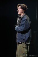 ミュージカル「ある男」より。（撮影：田中亜紀）