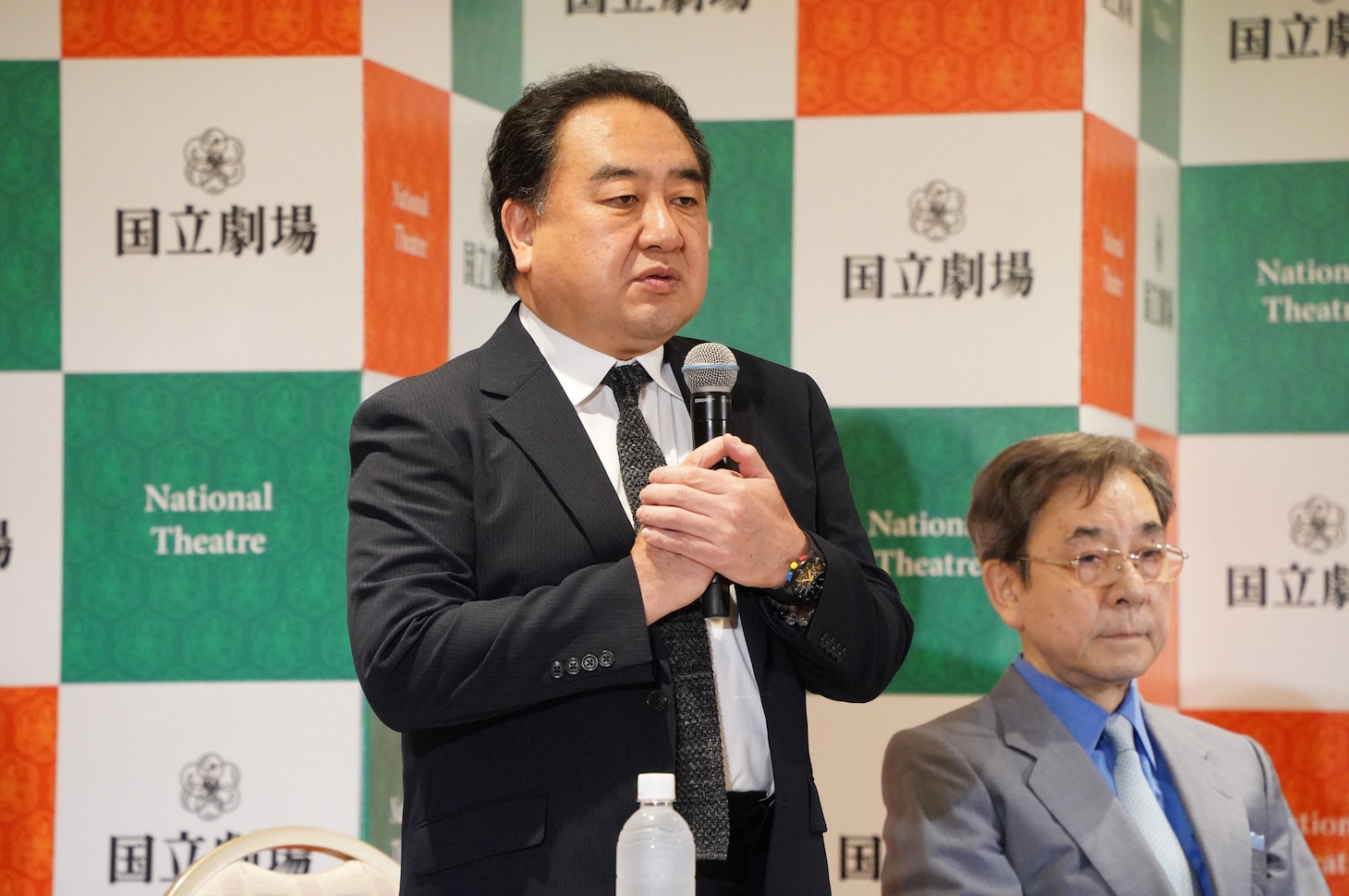 中村鴈治郎（中央）