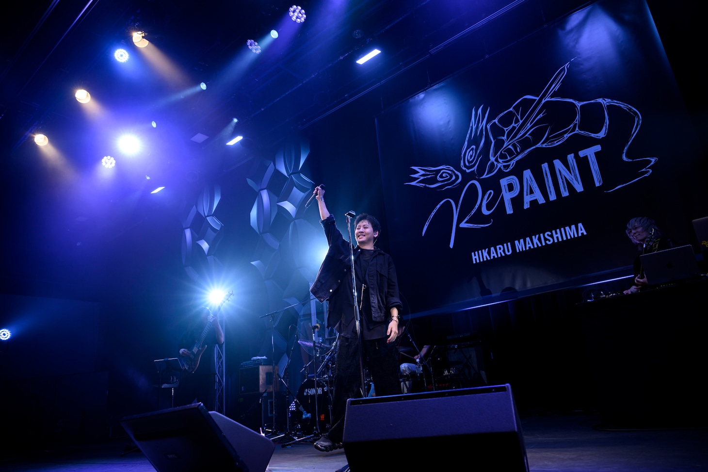 牧島輝 ワンマンライブ「RePAINT」より。
