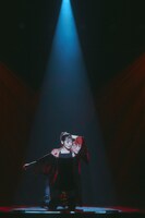 つかこうへい戦後80年に問う 革命ミュージカル「新・幕末純情伝」より。（撮影：柏井彰太）