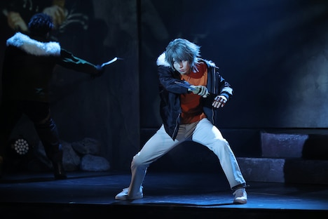 激情バニッシュ演劇「咎狗の血」より、シキルートの様子。（撮影：サギサカユウマ）