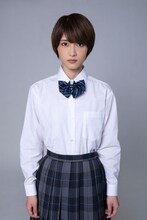今村海役の若月佑美