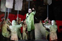 オペラ「ナターシャ」より。（撮影：堀田力丸 / 提供：新国立劇場）