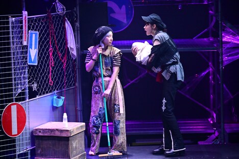 舞台「七つ数えて」より。