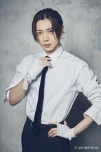 テレビドラマ「gift」より、染谷俊之扮する夏目奏のビジュアル。