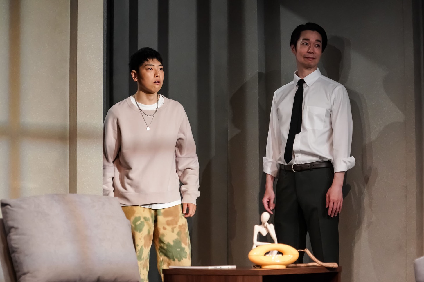 イキウメ 2025年新作公演「ずれる」より。（撮影：田中亜紀）