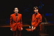 中川大志と山中聡がコットンクラブで二人芝居「コントと音楽」新作開幕