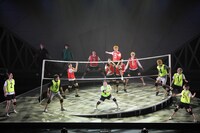 ハイパープロジェクション演劇「ハイキュー!!」中国ツアーの様子。