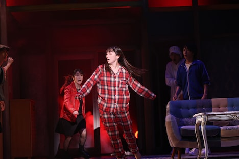 舞台「HOUSEII～7人の地縛霊～」より。