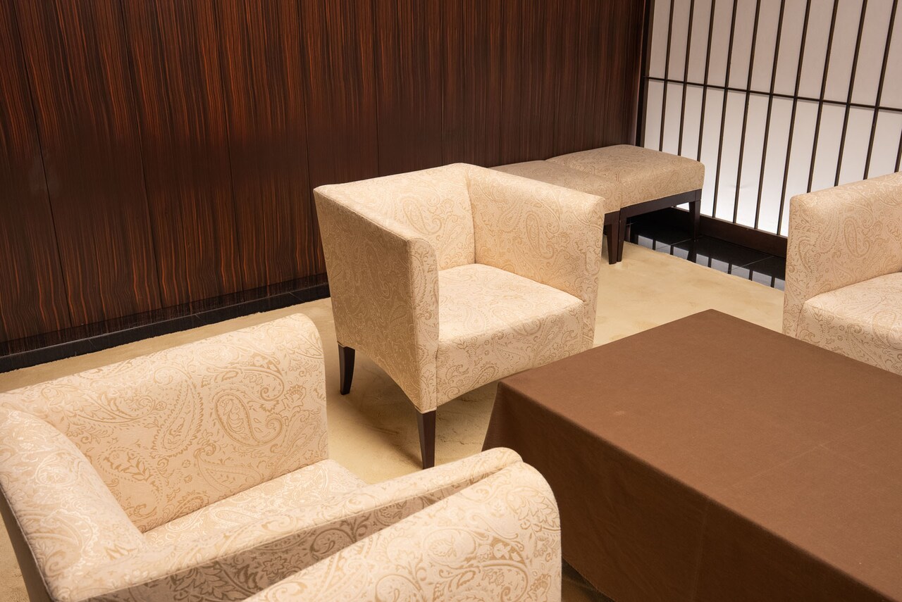 帝国劇場　喫茶テーブル 21. 喫茶テーブル | 東宝 モール