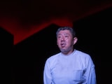 赤堀雅秋プロデュース「震度3」より。(撮影:引地信彦)