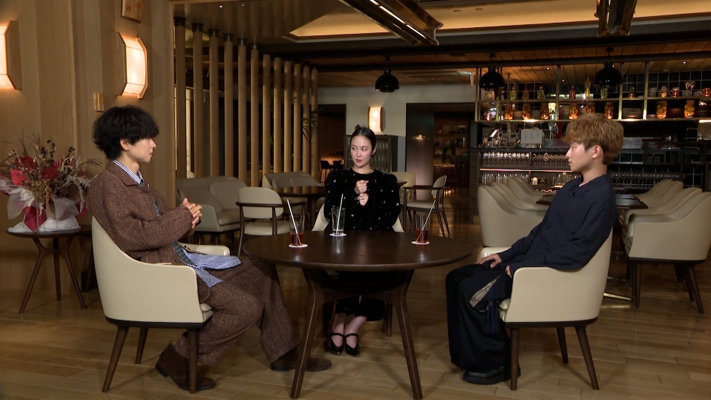 「ボクらの時代」より。左から橋本淳、黒木華、加藤拓也。©フジテレビ