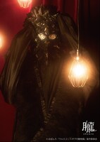 日替わりゲストが演じるカラスのビジュアル。