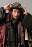三浦浩一扮する道化。