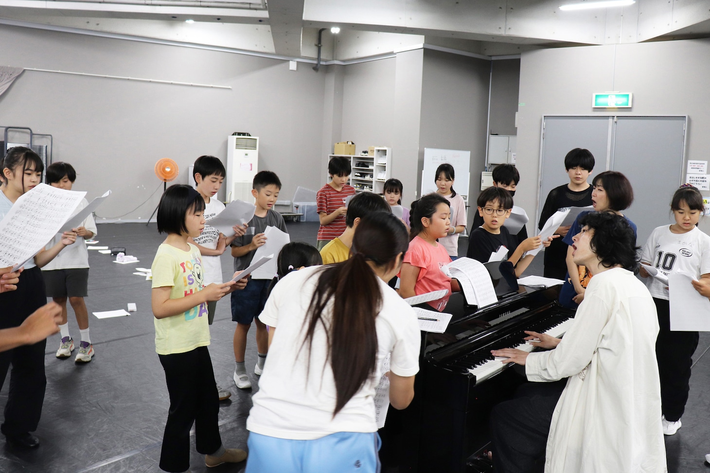 「WELCOME KIDS PROJECT 夏休み！オン・ワークショップ2025」の様子。