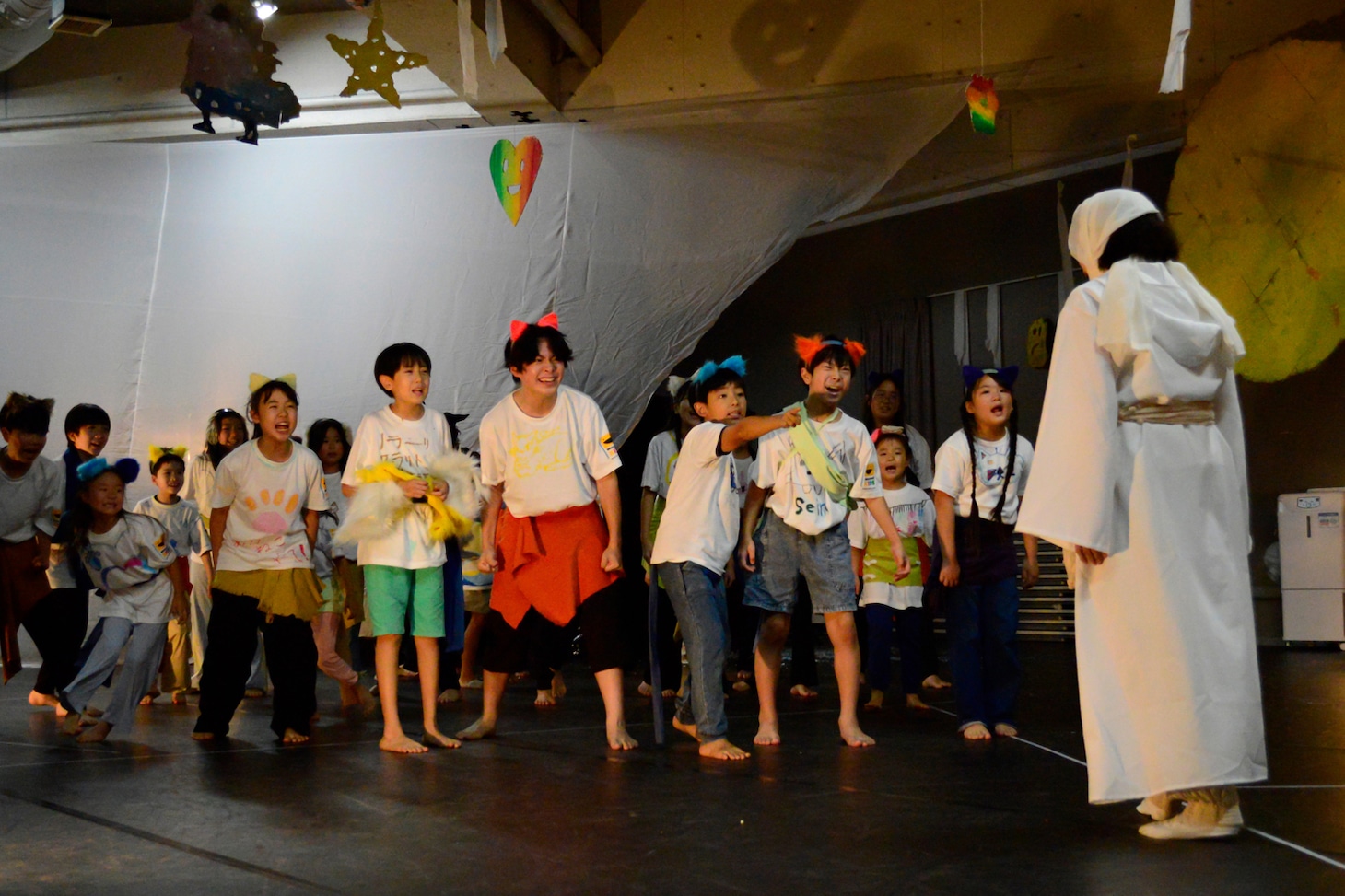 「WELCOME KIDS PROJECT 夏休み！オン・ワークショップ2025」より、成果発表会の様子。