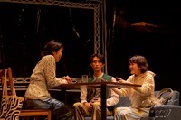 いいへんじ「われわれなりのロマンティック」より。（撮影：月館森）