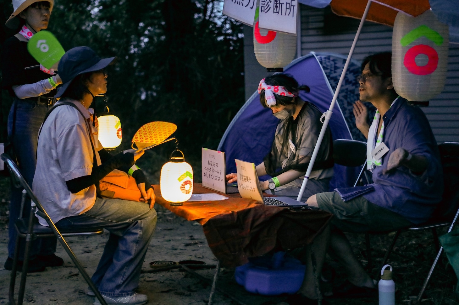 瀬戸内国際芸術祭2025参加作品 きゅうかくうしお「素晴らしい偶然をむすんで」瀬戸内国際芸術祭2025 2日目の様子。（Photo: Shintaro Miyawaki）