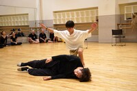 Orchardシリーズ K-BALLET Opto「踊る。遠野物語」公開リハーサルの様子。