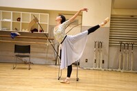 Orchardシリーズ K-BALLET Opto「踊る。遠野物語」公開リハーサルの様子。