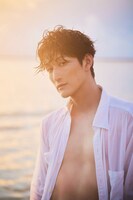 「磯野大1st写真集 Determination」より。©KADOKAWA（撮影：曽我美芽）