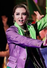 暁千星©宝塚歌劇 ©宝塚クリエイティブアーツ