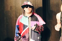 コンプソンズ大宮企画#3「猿のハイライト」より。（撮影：鈴木啓佑 / コンプソンズ）