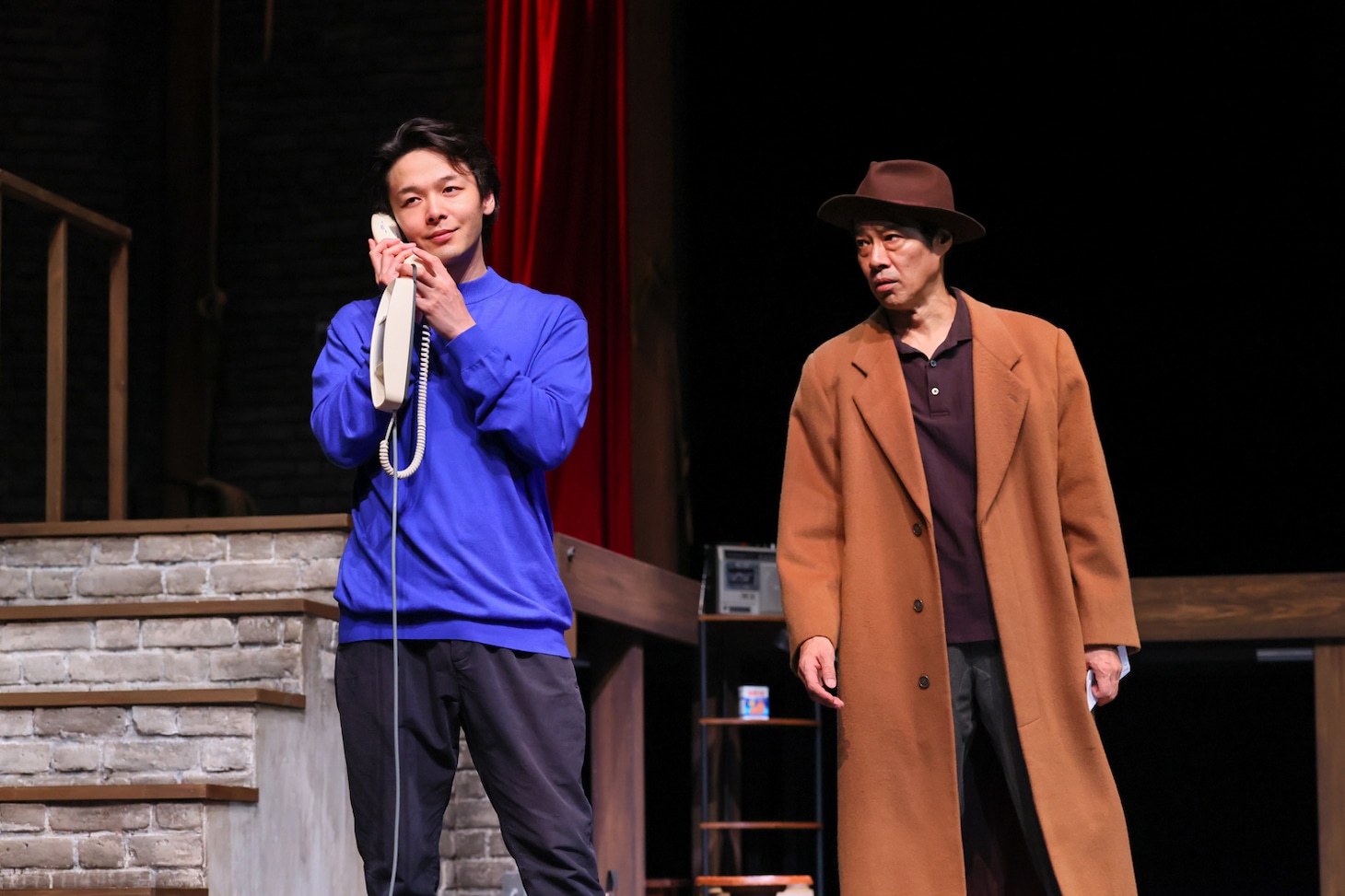 俳優たちのやり取り描く、堤真一・中村倫也の二人芝居「ライフ・イン・ザ・シアター」開幕