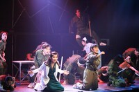 東のボルゾイ 第8回公演 新作ミュージカル「ウテルス」より。