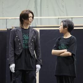 立石俊樹・小林郁大ら出演、ミュージカル「黒執事」最新作の稽古写真公開