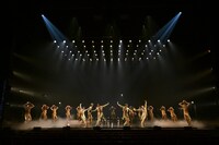 ミュージカル「コーラスライン」より。（撮影：樋口隆宏）