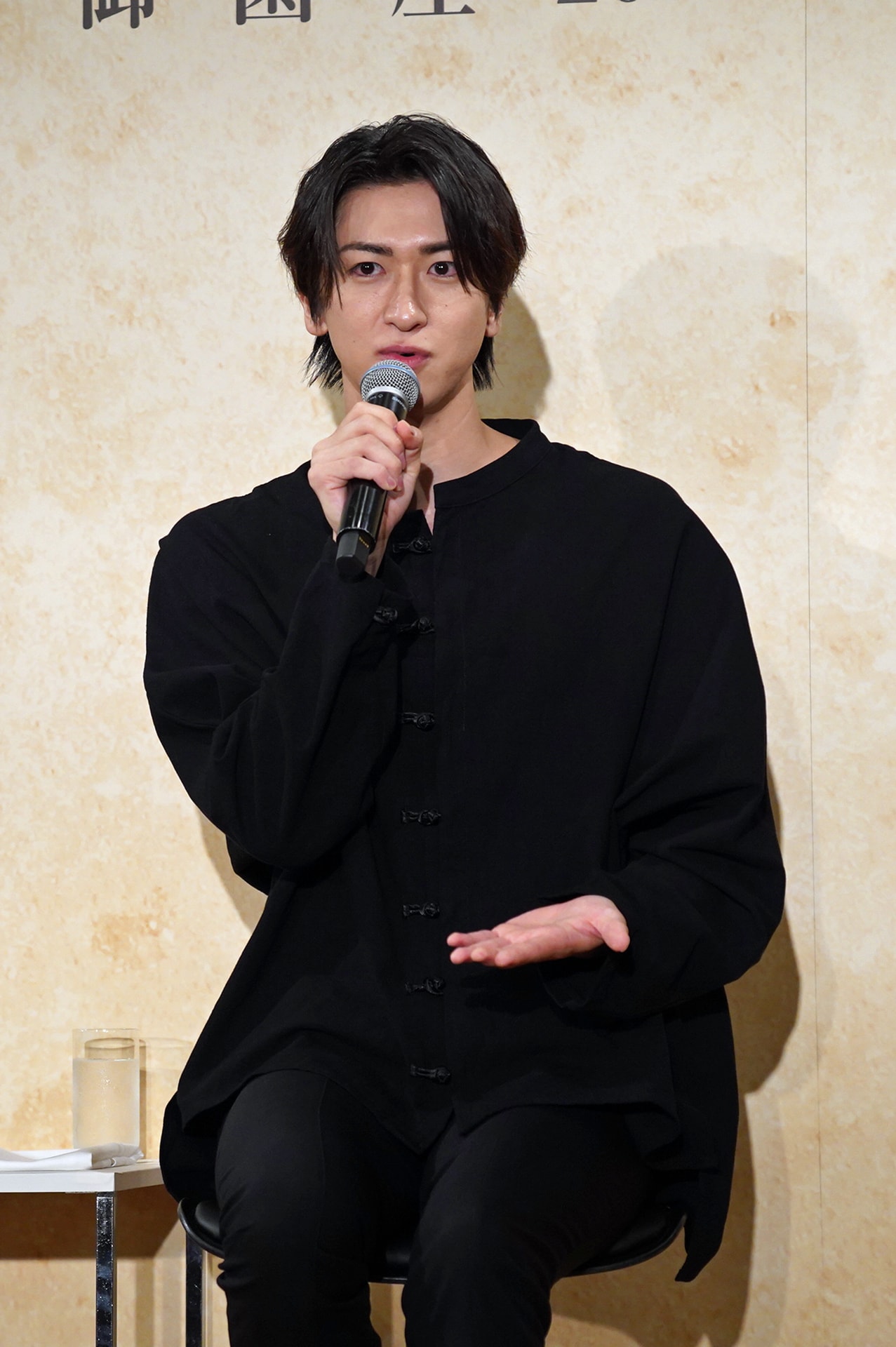 佐藤流司演じるうちはサスケ。 - 「NARUTO」松岡広大のナルトら