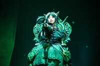 「ミュージカル『黒執事』～緑の魔女と人狼の森～」より。