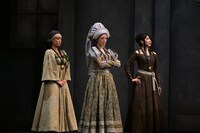 「ミュージカル『黒執事』～緑の魔女と人狼の森～」より。