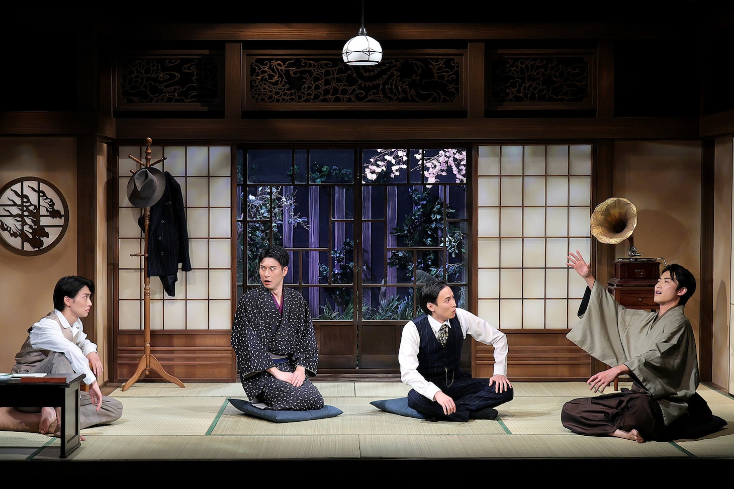 ネルケ×悪童会議プロジェクト「絢爛とか爛漫とか」絢爛チーム公演より。