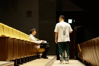 左から村井良大、村井雄。（撮影：武藤奈緒美）