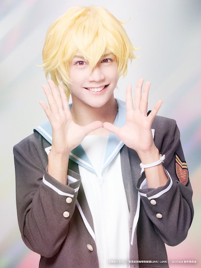 広井雄士扮する箱根有基のキャラクタービジュアル。