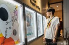 メニコンの社屋を巡るツアー型パフォーマンス「シアターウォーク/A Walk in Theater」スタート