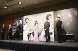 左から東宝の池田篤郎専務執行役員演劇本部長、小池修一郎、古川雄大、望海風斗、明日海りお、井上芳雄、山崎育三郎。