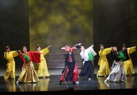 「EXPO2025!! REVUE OSAKA」より。