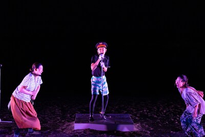 スリーピルバーグス 第3回野外公演 in ビーチ！「歌唱劇 パラダイスをくちずさむ」より。