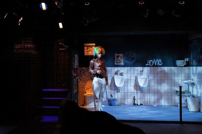 「STAGS and HENS -THE REMIX-」より。（撮影：横田敦史）