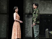 パルコ・プロデュース2025「ヴォイツェック」より。（撮影：細野晋司）