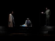 パルコ・プロデュース2025「ヴォイツェック」より。（撮影：細野晋司）