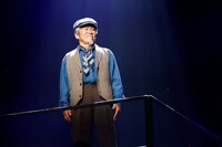 ミュージカル「星の導く夜に」より。（撮影：鈴木健太）