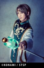 日暮誠志朗扮するルック。