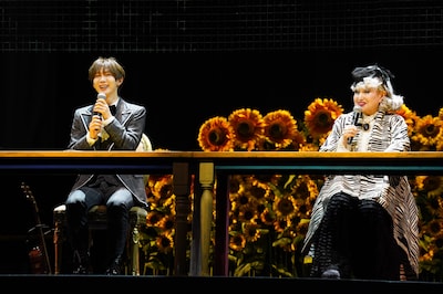 「ハロルドとモード『HAROLD AND MAUDE』」囲み取材より。左から七五三掛龍也、黒柳徹子。