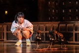 舞台「千と千尋の神隠しSpirited Away」上白石萌音の出演回より。(Photo by Johan Persson)