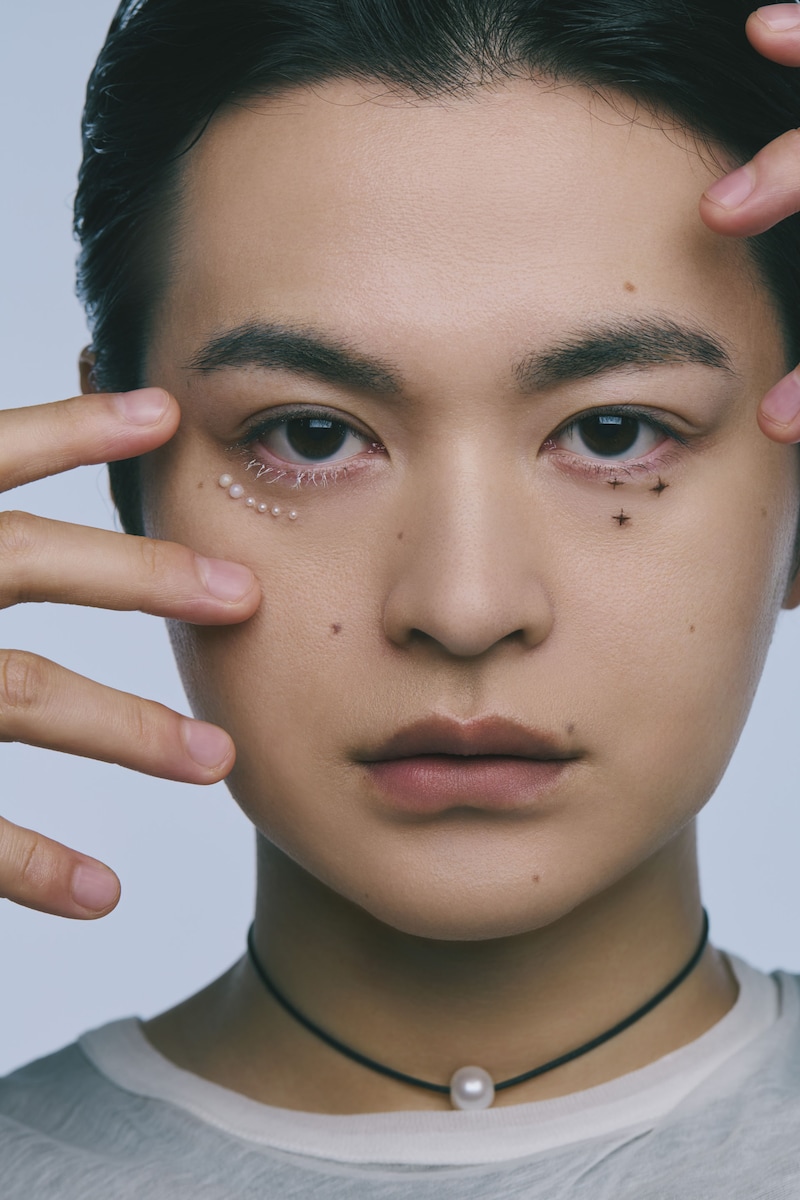 「one -瀬戸康史20th Anniversary Book-」より。©KADOKAWA / 撮影：三瓶康友