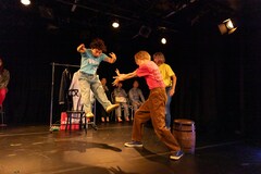 小濱昭博「図らずも“山本演劇祭”のような形に」、コトリ会議の短編・中編3本立て開幕